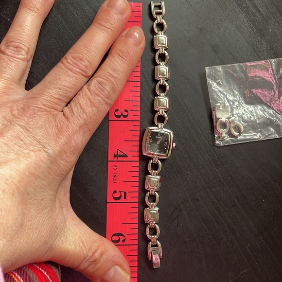 Vintage Bulova Watch - Picture 7 of 7